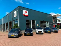 Zwart, metallic lak Gebruikt 2011 Citroën C3 Picasso MPV | € 5.450 (Eerlijke prijs)