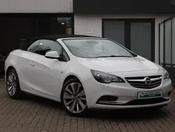 Wit Gebruikt 2016 Opel Cascada Innovation Cabriolet | € 19.960 (Eerlijke prijs)