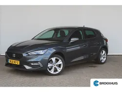 Grijs, metallic lak Gebruikt 2022 Seat Leon FR Stationwagen | € 25.400 (Goede deal)