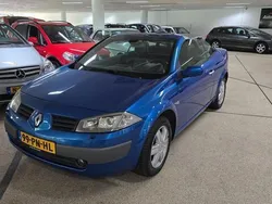 Blauw Gebruikt 2004 Renault Mégane Cabriolet Luxe Cabriolet | € 3.750 (Duur)