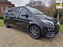 Zwart (metallic) Gebruikt 2019 Mercedes V300 Avantgarde Edition MPV | € 52.500 (Duur)
