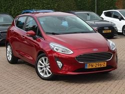 Rood Gebruikt 2017 Ford Fiesta Titanium Hatchback | € 9.999 (Goede deal)