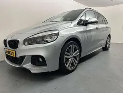 Grijs, metallic lak Gebruikt 2018 BMW 218 Gran Tourer Executive MPV | € 19.900 (Eerlijke prijs)