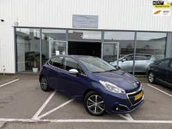 Blauw Gebruikt 2016 Peugeot 208 Allure Hatchback | € 7.550 (Eerlijke prijs)