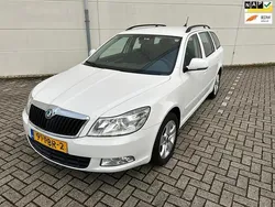 Wit Gebruikt 2011 Skoda Octavia Business Line Stationwagen | € 4.250 (Eerlijke prijs)