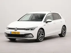 Wit Gebruikt 2020 VW Golf VIII Style Hatchback | € 26.950 (Goede deal)