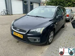 Zwart Gebruikt 2005 Ford Focus Stationwagen | € 500 (Goede deal)