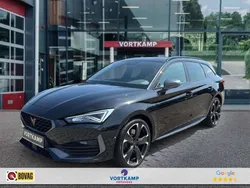 Zwart, andere lak Gebruikt 2021 Cupra Leon Stationwagen | € 26.950 (Eerlijke prijs)