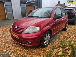 Rood Gebruikt 2003 Citroën C3 Exclusive Hatchback | € 1.499 (Eerlijke prijs)