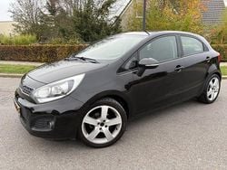Zwart Gebruikt 2011 Kia Rio Hatchback | € 4.950 (Iets duurder)