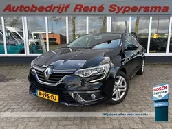 Zwart Gebruikt 2019 Renault Mégane IV LIMITED Hatchback | € 13.945 (Eerlijke prijs)