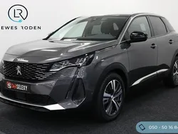 Grijs Gebruikt 2022 Peugeot e-3008 Allure SUV | € 25.950