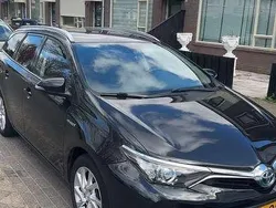 Zwart Gebruikt 2017 Toyota Auris MPV | € 12.500 (Eerlijke prijs)