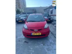 Rood Gebruikt 2006 Toyota Aygo Sport Hatchback | € 1.900 (Iets duurder)