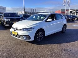 Wit Gebruikt 2023 VW Polo Life Hatchback | € 19.895 (Goede deal)