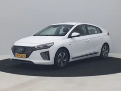 Wit, metallic lak Gebruikt 2018 Hyundai Ioniq Comfort Sedan | € 12.700 (Super prijs)