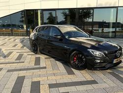 Zwart Gebruikt 2015 Mercedes C63 AMG AMG Stationwagen | € 37.950 (Duur)