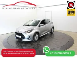 Zwart, metallic lak Nieuw 2025 Toyota Yaris Active Hatchback | € 26.240 (Eerlijke prijs)
