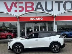 Wit, metallic lak Gebruikt 2020 Peugeot 2008 GT-line SUV | € 19.750 (Eerlijke prijs)
