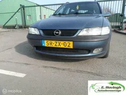 Blauw Gebruikt 1998 Opel Vectra Stationwagen | € 1.150