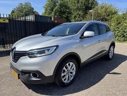 Grijs, metallic lak Gebruikt 2016 Renault Kadjar Intens SUV | € 8.950 (Eerlijke prijs)
