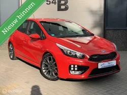 Rood Gebruikt 2015 Kia Ceed GT 2 Hatchback | € 13.850 (Eerlijke prijs)