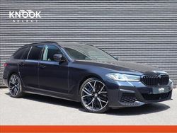 Zwart Gebruikt 2022 BMW 530 Executive Stationwagen | € 46.950 (Eerlijke prijs)