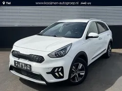 Clear white (ud) Gebruikt 2022 Kia Niro SUV | € 26.900 (Eerlijke prijs)