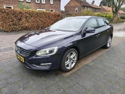 Blauw Gebruikt 2015 Volvo V60 Summum Stationwagen | € 6.900 (Super prijs)