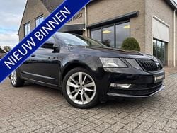 Zwart Gebruikt 2020 Skoda Octavia Business Line Hatchback | € 18.900 (Goede deal)