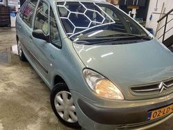 Groen Gebruikt 2002 Citroën Xsara Picasso MPV | € 1.000 (Goede deal)