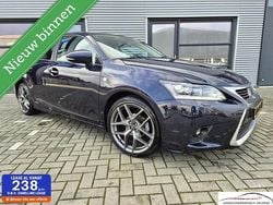 Blauw Gebruikt 2015 Lexus CT200h Hatchback | € 14.700 (Eerlijke prijs)