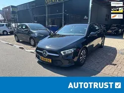 Zwart Gebruikt 2019 Mercedes A180 Premium Plus Hatchback | € 18.490 (Eerlijke prijs)