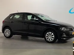 Zwart Gebruikt 2020 VW Polo Comfortline Hatchback | € 14.650 (Goede deal)