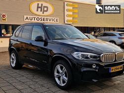 Zwart Gebruikt 2017 BMW X5 Executive SUV | € 32.400 (Eerlijke prijs)