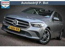 Grijs Gebruikt 2020 Mercedes B160 MPV | € 19.950