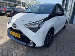 Wit Gebruikt 2022 Toyota Aygo X-cite Hatchback | € 13.495 (Goede deal)
