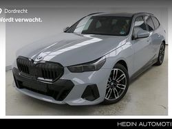 Grijs Gebruikt 2025 BMW 520 M Sport Stationwagen | € 65.895 (Super prijs)