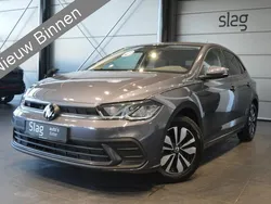 Grijs, metallic lak Gebruikt 2024 VW Polo Move Hatchback | € 25.500 (Eerlijke prijs)