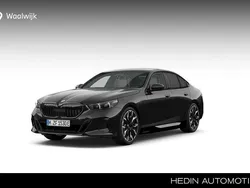 Zwart Nieuw 2025 BMW 530e Sedan | € 93.939 (Duur)