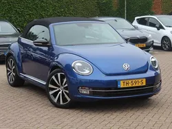 Blauw, metallic lak Gebruikt 2013 VW Beetle Sportline Cabriolet | € 20.950 (Iets duurder)