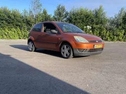 Bruin Gebruikt 2004 Ford Fiesta Hatchback | € 700 (Eerlijke prijs)