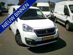 Wit Gebruikt 2018 Peugeot Partner Premium MPV | € 8.950 (Goede deal)