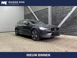 Grijs Gebruikt 2024 Volvo V60 CC Plus Stationwagen | € 55.700 (Iets duurder)