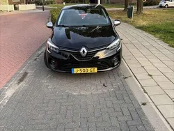 Zwart Gebruikt 2020 Renault Clio V Zen Hatchback | € 8.300 (Eerlijke prijs)