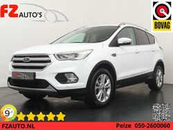Wit Gebruikt 2018 Ford Kuga Titanium SUV | € 14.445 (Eerlijke prijs)