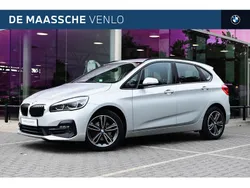 Grijs Gebruikt 2019 BMW 218 Executive Stationwagen | € 19.950 (Goede deal)