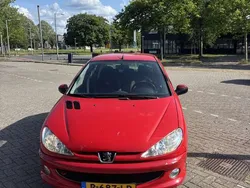 Rood Gebruikt 2008 Peugeot J5 Hatchback | € 1.500