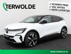 Wit Gebruikt 2024 Renault Mégane Techno Hatchback | € 31.900 (Eerlijke prijs)