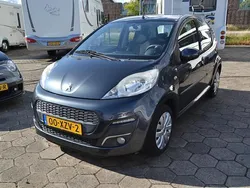 Grijs Gebruikt 2012 Peugeot 107 Active Hatchback | € 4.250 (Eerlijke prijs)